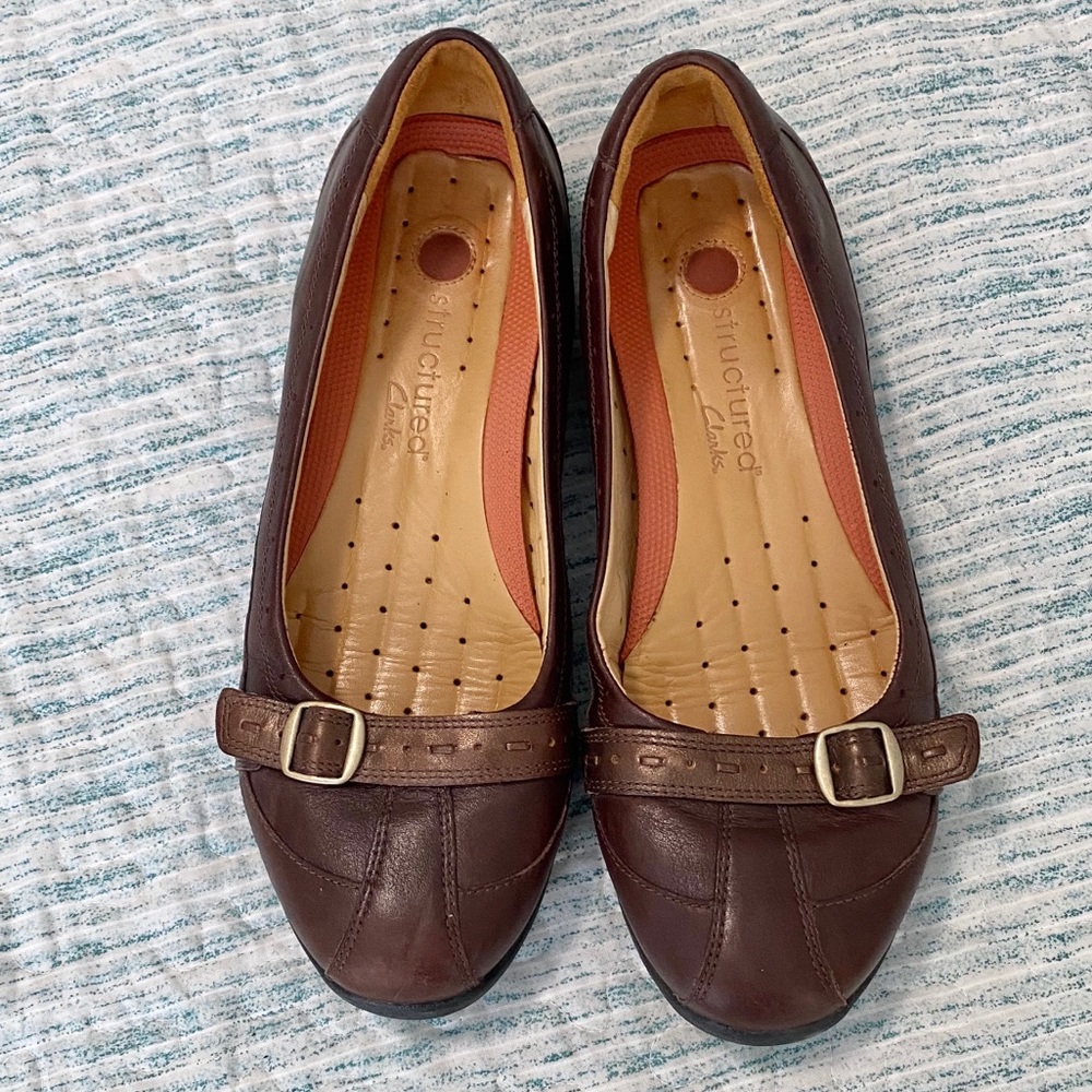 Clark’s UnStructured Size 9W Brown Slip-on Shoe